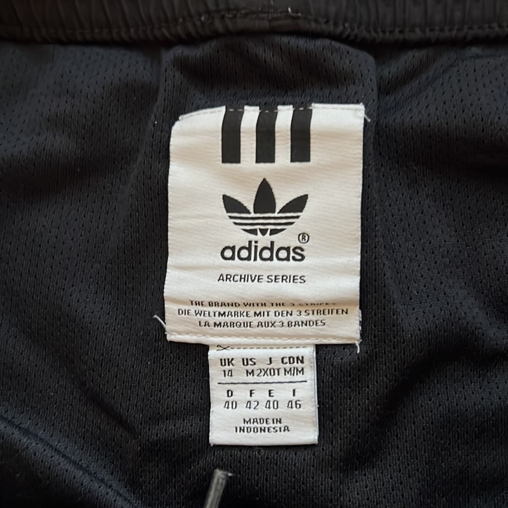 Adidas running shorts - Archive Series - Picture 2 of 6